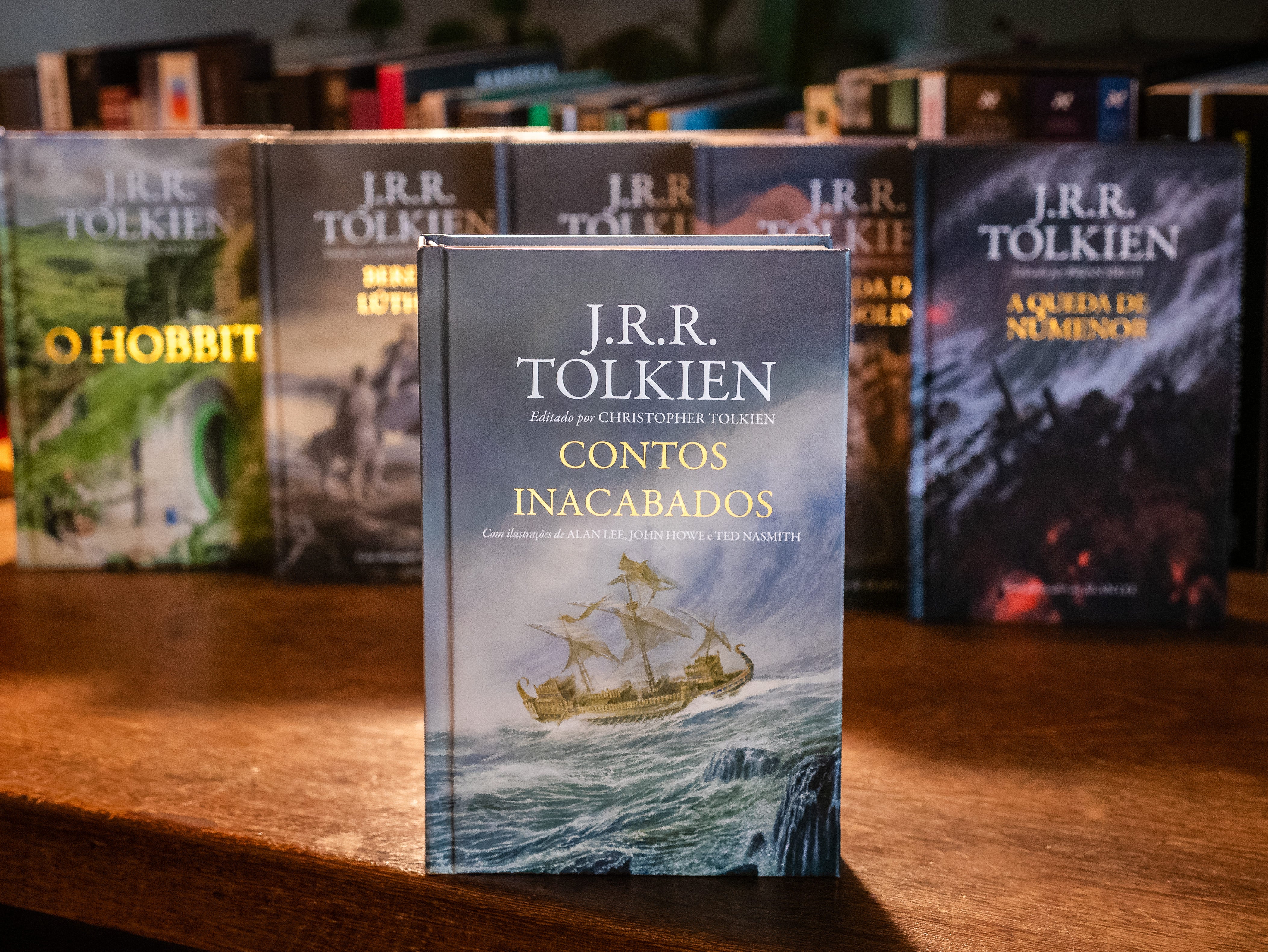 Livro Contos Inacabados - J R R Tolkien Ed Harpercollins